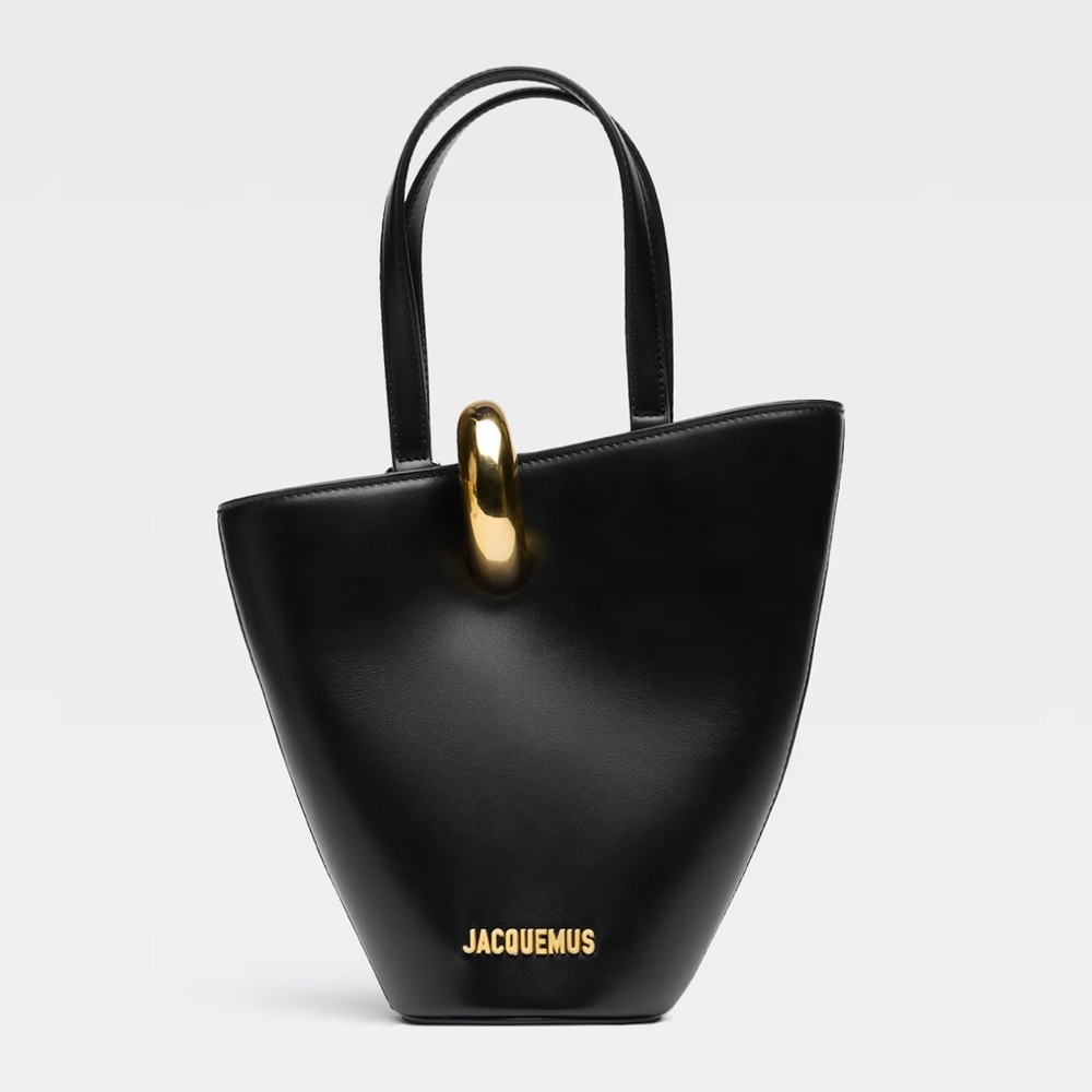 Jacquemus “The small Bambola” black bucket bag
